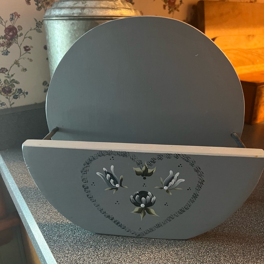 Vintage plate holder